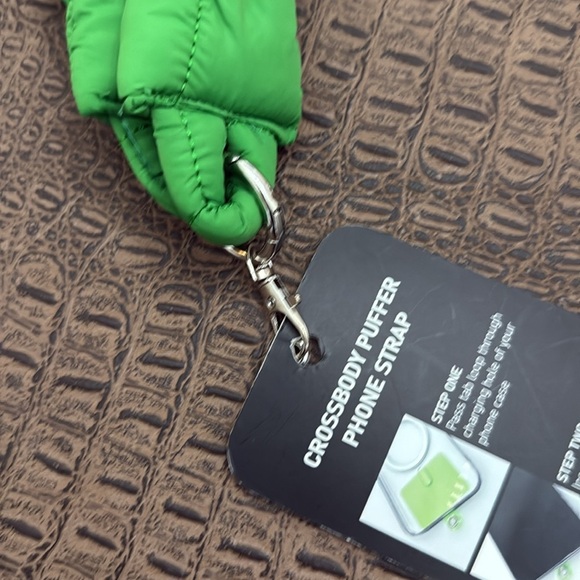 Urban Outfitters Green Phone Case Strap - Picture 2 of 5